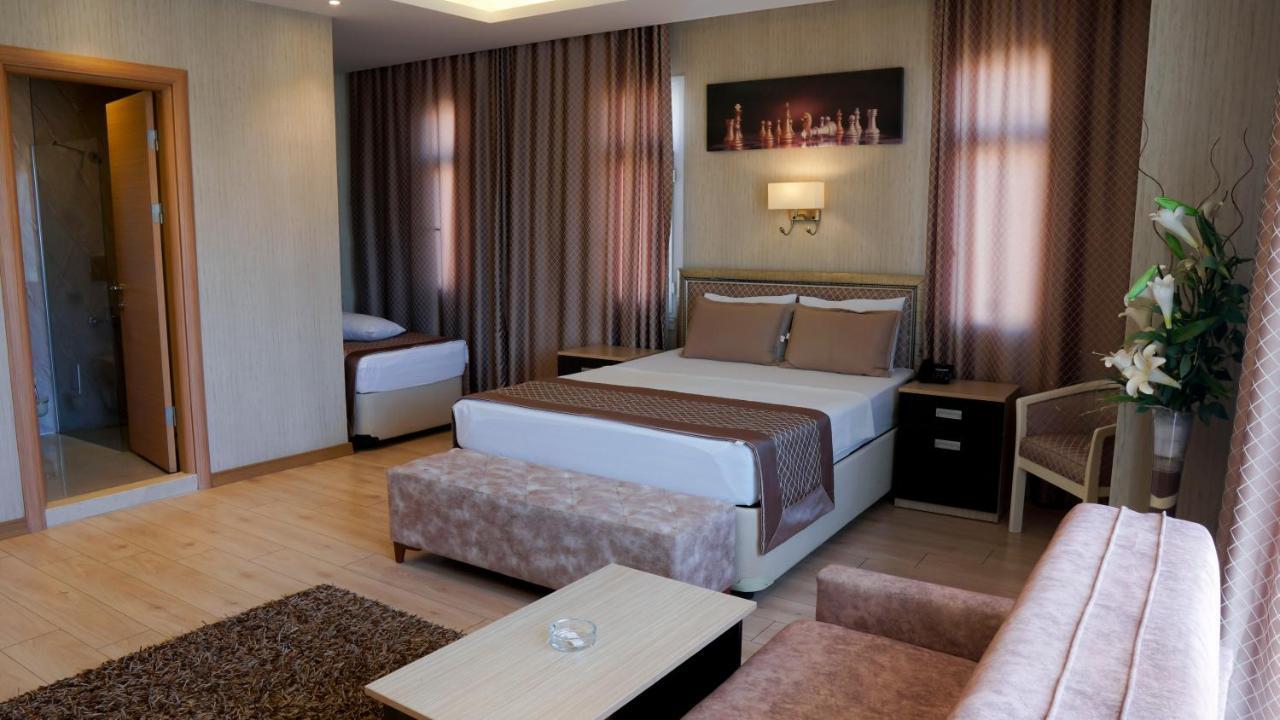 Othello Hotel Mersin  Exterior photo