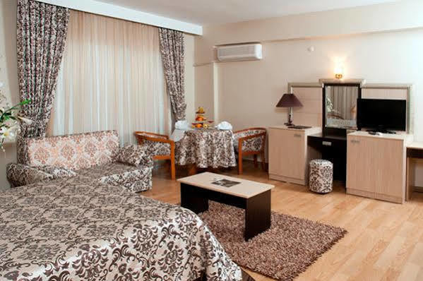 Othello Hotel Mersin  Exterior photo